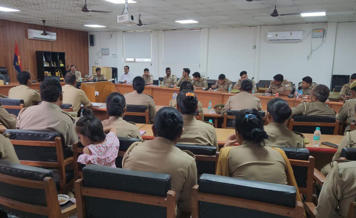 Monthly review seminar on Juvenile Justice Act organized in Sambhal
